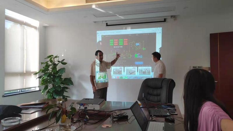 印度客户至我司考察振动流化床